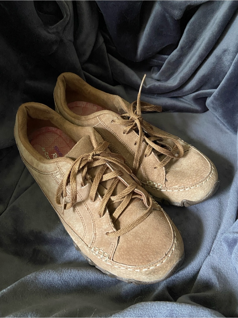 Skechers Relaxed Fit Bikers Tan Suede Comfort Oxfords Sneakers 44703 Women's 6.5